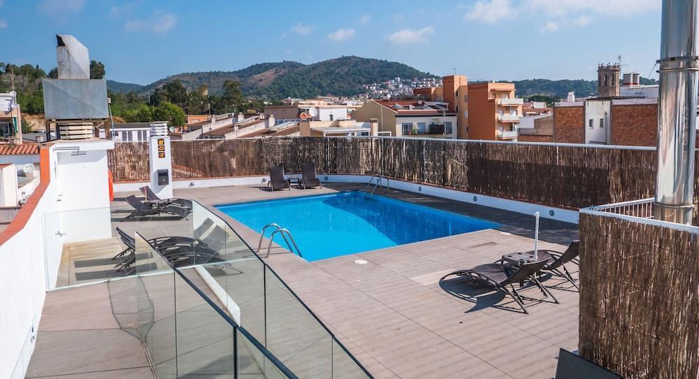 Hotel Checkin Montpalau Pineda de Mar Exterior foto